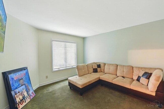 Photo - 5 Waterview Ct House