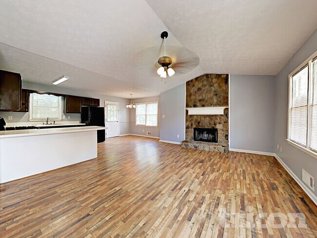 Foto del edificio - 237 Sweetwater Pkwy