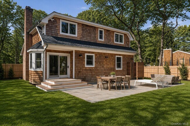 Foto del edificio - 502 Springs Fireplace Rd