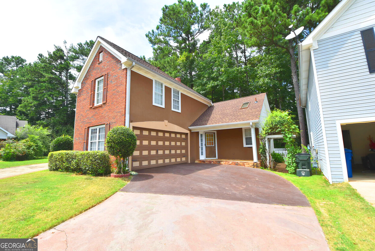 Foto principal - 571 N Fairfield Dr