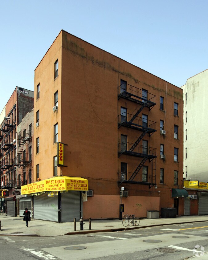 Foto del edificio - 392 E 10th St