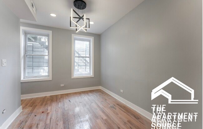 Foto del edificio - 1624 W Beach Ave