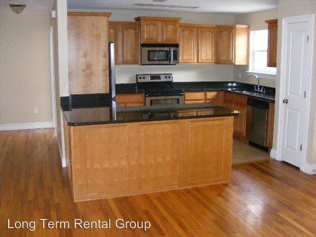 Foto del edificio - 3 br, 3 bath House - 7274 Zwicker Ln.