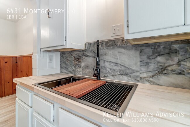 Foto del edificio - Oversized one bedroom with great new and o...