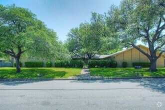 Building Photo - 4903 Ledgestone Dr