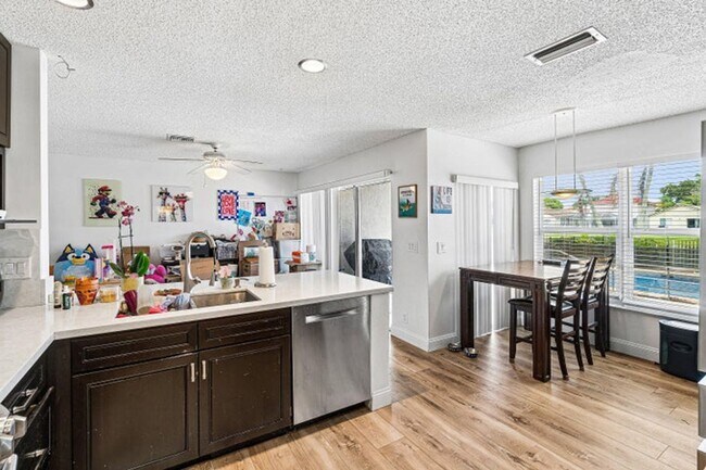 Building Photo - 7366 Ashley Shores Cir