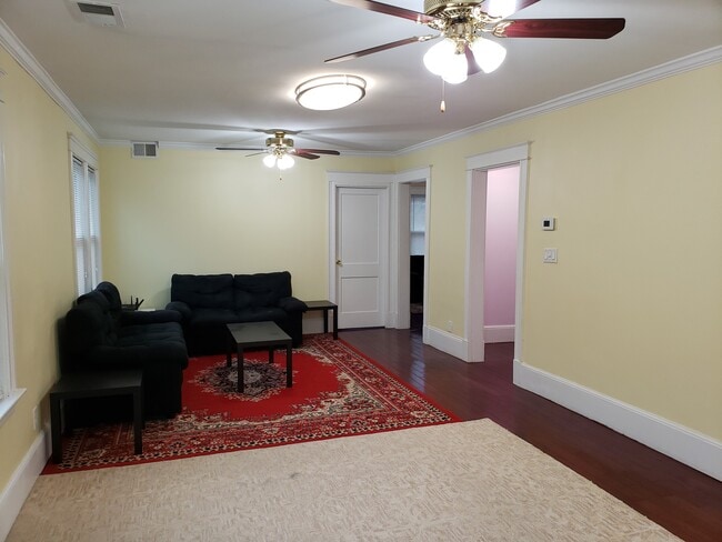 Foto del edificio - 29 Bailey Rd