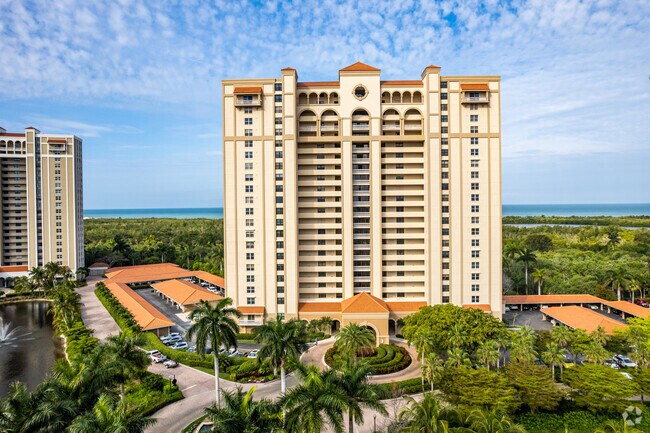 Building Photo - St Kitts At Crown Colony