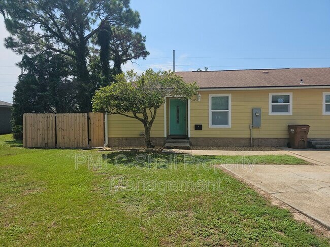 Building Photo - 3535 Southwind Dr