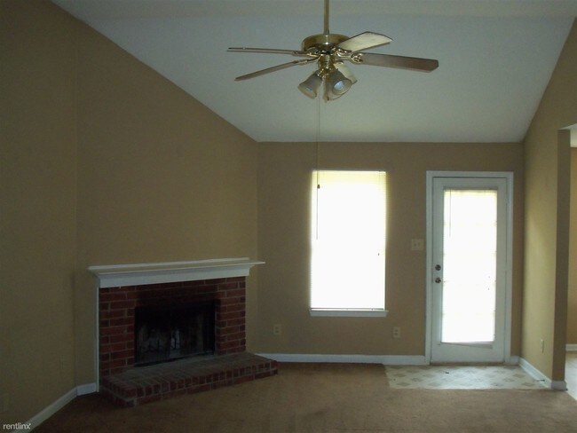 Building Photo - 5895 Port Harbor Dr