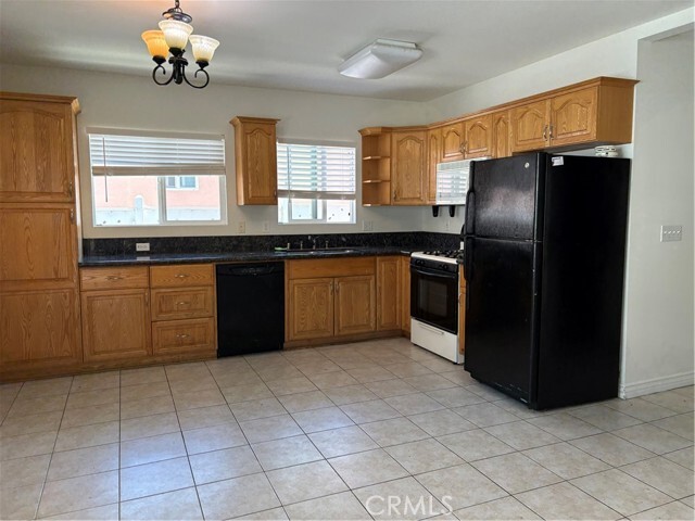 Building Photo - 24609 Cypress St