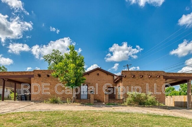 Building Photo - 5300 Wonder Dr