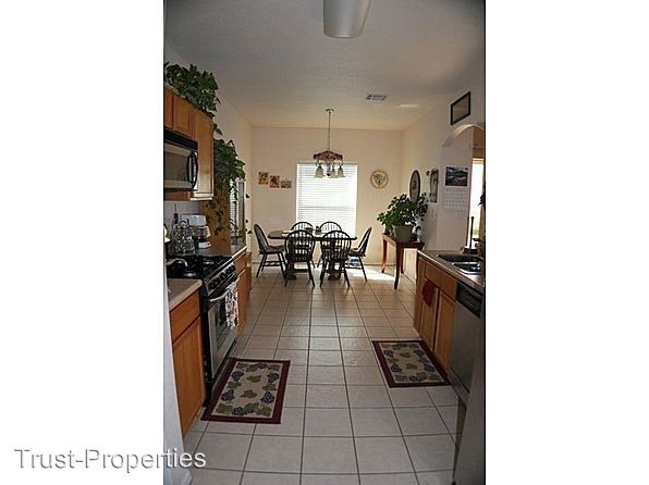 Foto del edificio - 6414 Serrano Dr