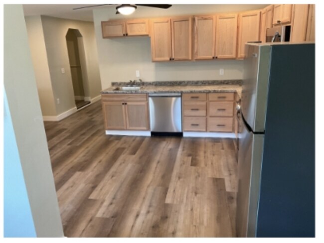 Foto del edificio - 24 Main St