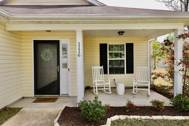 Foto del edificio - 1116 Waverly Pl Dr