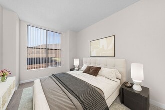 Interior Photo - Diplomat Apartments