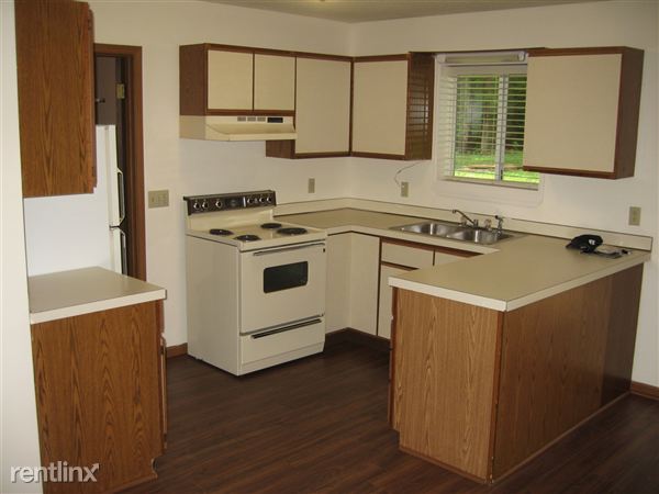 Building Photo - 15167 Kelly St