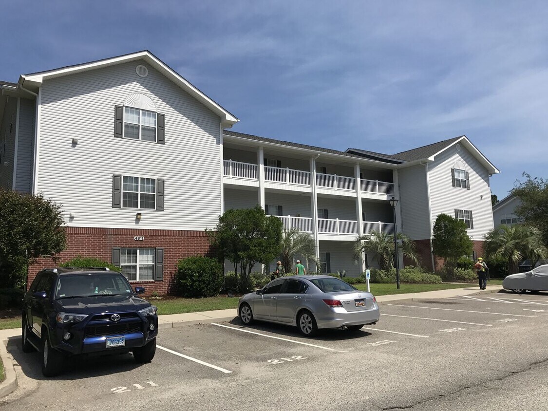 Foto principal - 2 Bedroom, 2 Bath, Third Floor Condo for L...
