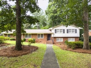 Building Photo - 544 Ellynn Dr