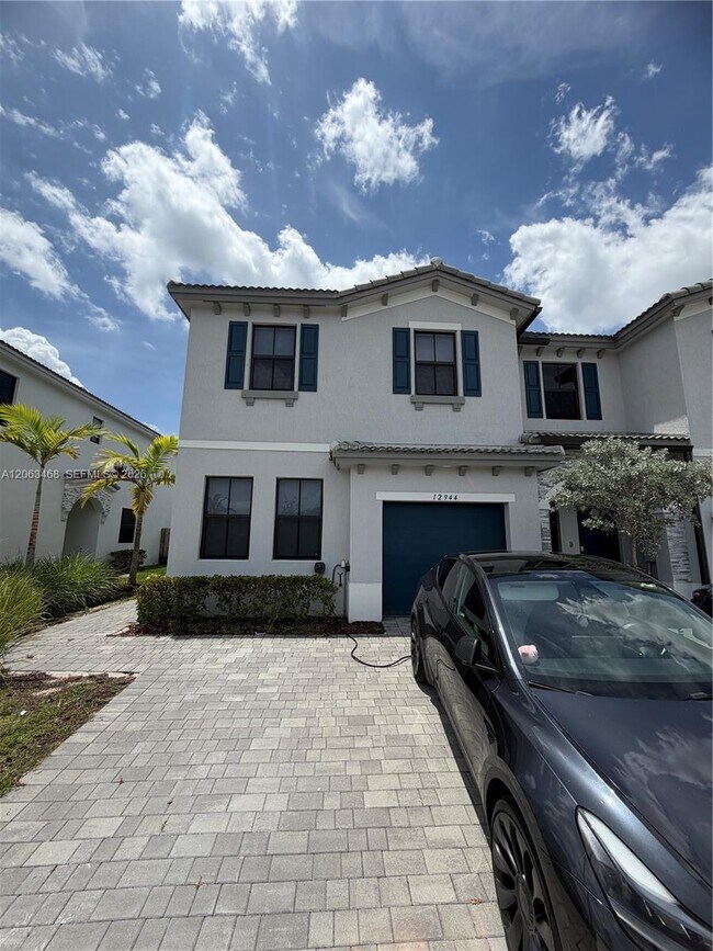 Building Photo - 12944 SW 286th Terrace