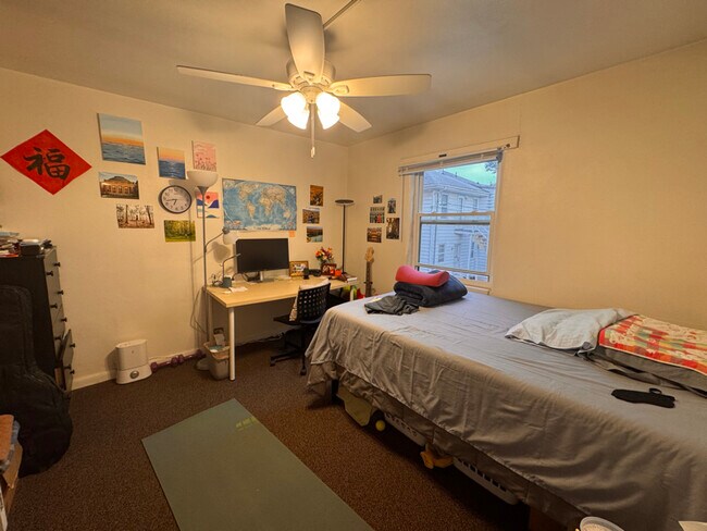 Foto del edificio - 102 N Lincoln Ave