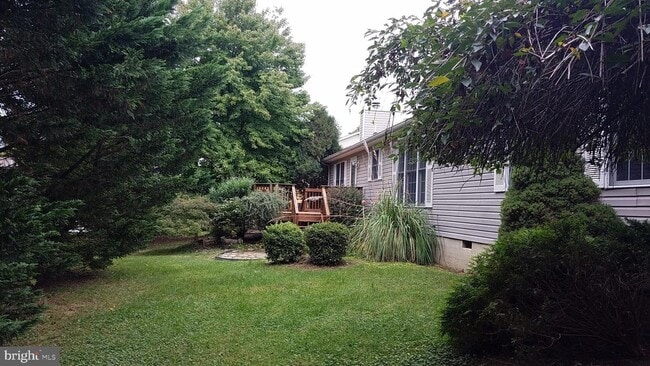 Building Photo - 108 Finch Lane