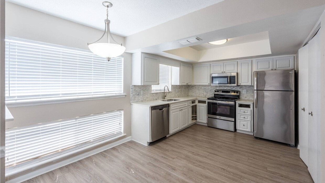 Westwood Crossing 1212 Askew Dr Brandon, FL Apartments for Rent in