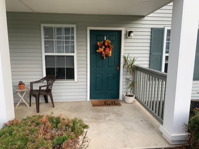 Exterior - 15 S Shafer St