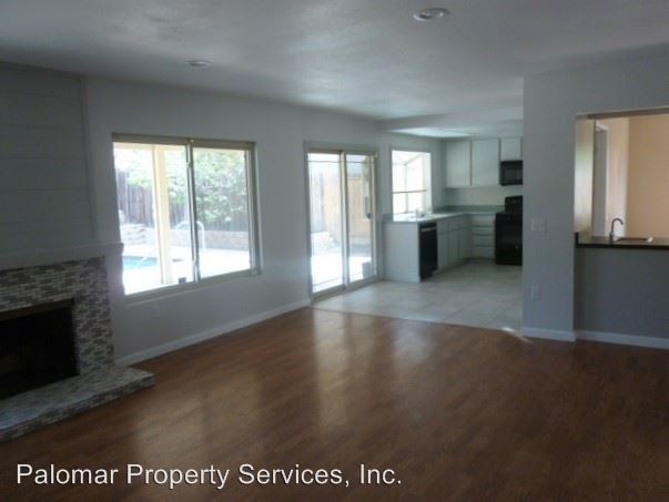 Building Photo - 4 br, 3 bath House - 4584 Warwick Circle