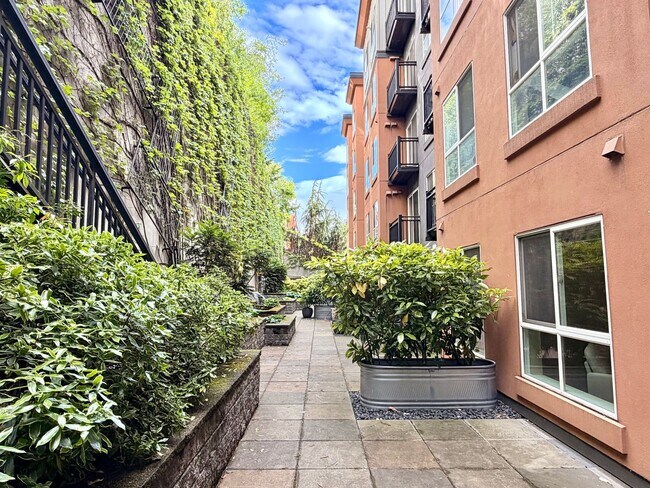 Foto del edificio - Pioneer Square/International District Studio