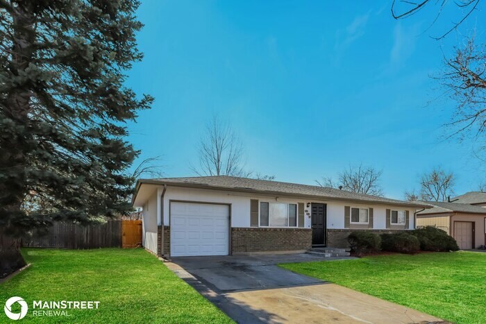 Primary Photo - 987 S NEWARK ST, AURORA, CO 80012