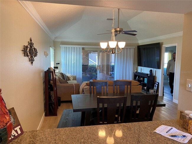 Building Photo - 1098 Villa Ln