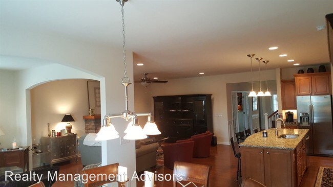 Building Photo - 289 Pinnacle Shores Dr