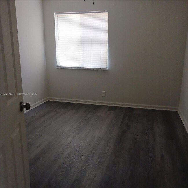 Foto del edificio - 2107 NW 59th Terrace