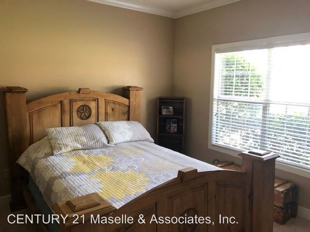 Foto del edificio - 205 Woodlands Green Dr