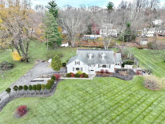 Foto del edificio - 50 Campbell Ave