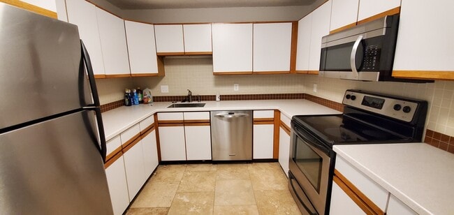 Kitchen - 10 Rutledge St