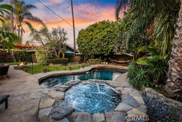 Building Photo - 3168 Country Club Dr