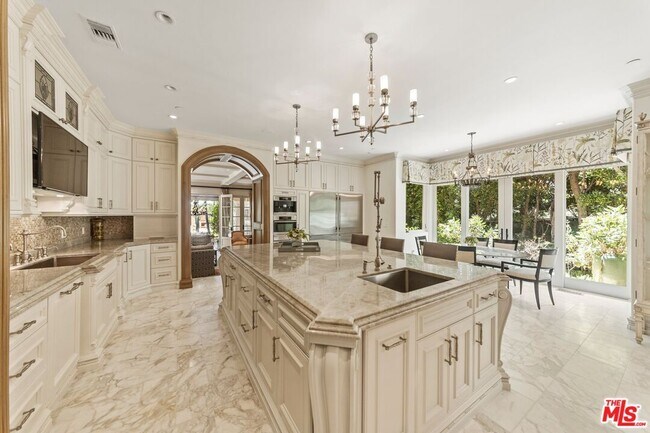 Foto del edificio - 1008 Lexington Rd