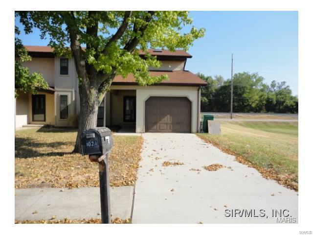 Foto principal - 102 Mill St