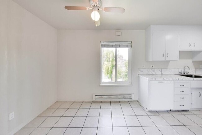 Building Photo - 1281 Ayala Dr