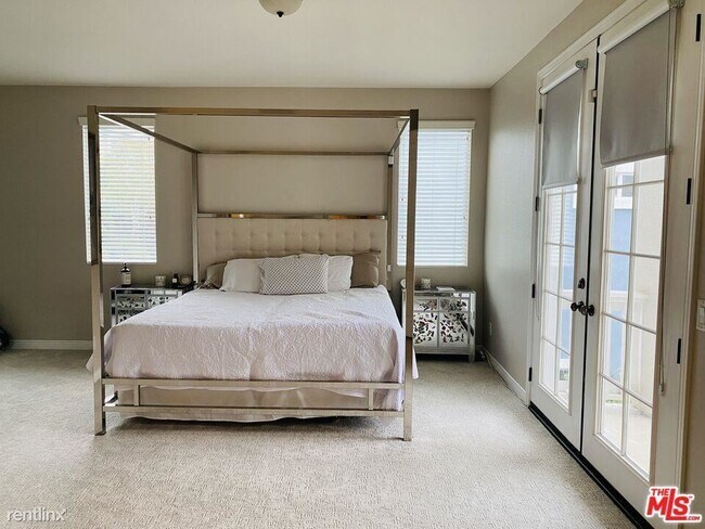 Foto del edificio - 4 br, 2.5 bath House - 8021 E Cheshire Rd