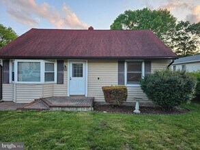 Building Photo - 8524 Highland Ln