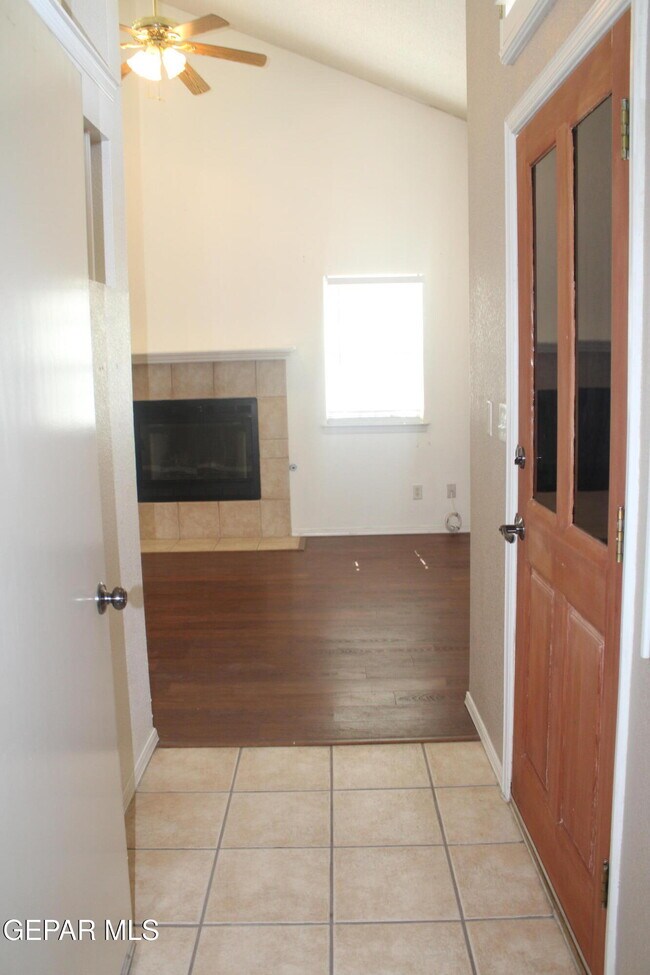 Foto del edificio - 12317 Jan Herring Way