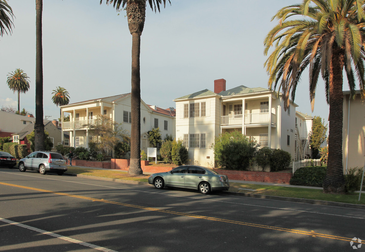 Primary Photo - 423-429 Ocean Ave