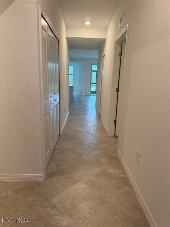 Building Photo - 14231 Heritage Landing Blvd