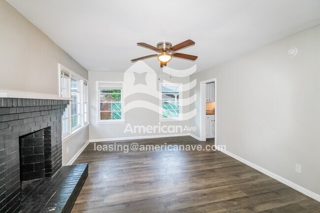 Foto del edificio - 106 Jones Pl