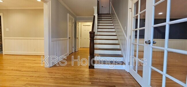 Foto del edificio - 2900 Sterling Point Dr