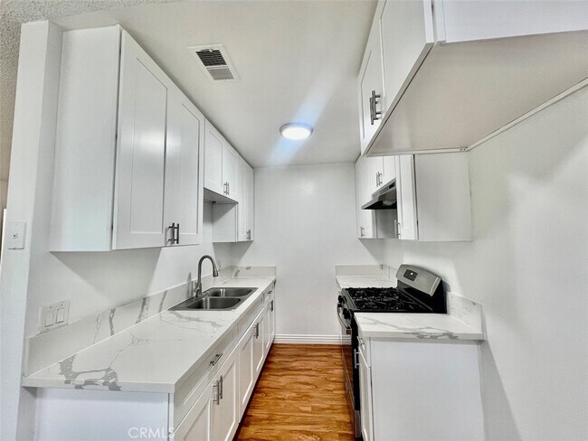 Foto del edificio - 616 S Fir Ave