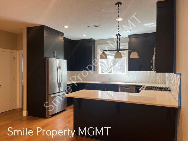 Foto del edificio - 2416 SE Morrison St
